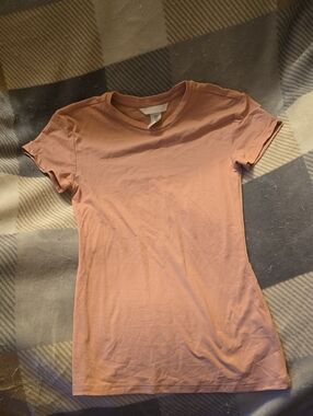 H&M Short Sleeve Crewneck Tee in Dusty Pink